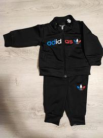 Tuta adidas hotsell neonata 0-3 mesi