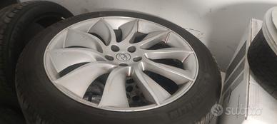 SET RUOTE PER AUTO INFINITI DA 21 POLLICI CON GOMM