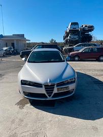 RICAMBI AUTO ALFA ROMEO 159 SW 2006 GRIGIA