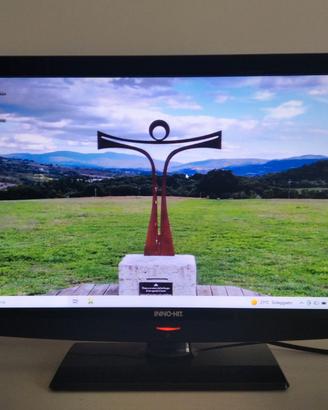 Monitor PC/Tv Inno-Hit 24” + lettore dvd interno 