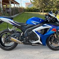 Suzuki GSXR 750 K7