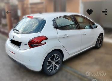 Peugeot 208  1.2   82CV 5 porte Allure 
