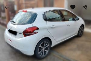 Peugeot 208  1.2   82CV 5 porte Allure 