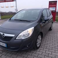 Opel Meriva 1.3 Diesel con 190000 km 