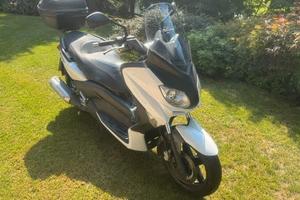 Yamaha X-Max 250 - 2011