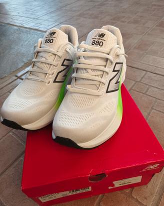 New Balance 880 v15