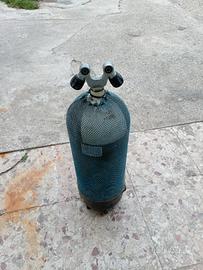 Bombola sub più erogatore