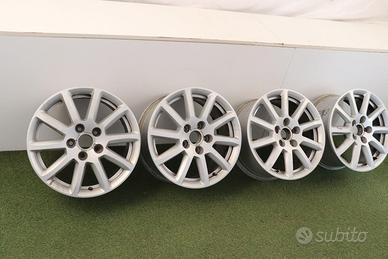 Cerchi in lega Audi a4 16 ORIGINALI 8K0601025AT