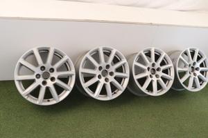Cerchi in lega Audi a4 16 ORIGINALI 8K0601025AT