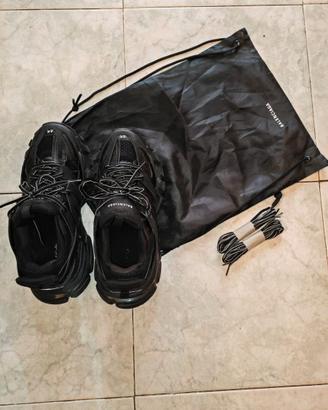 balenciaga track