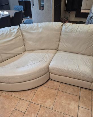 divano angolare  vera pelle 