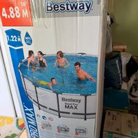 Piscina bestway più motore a sabbia , e robottino