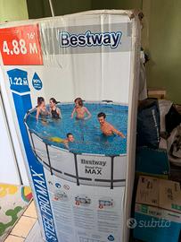 Piscina bestway più motore a sabbia , e robottino