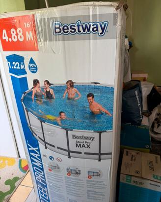 Piscina bestway più motore a sabbia , e robottino