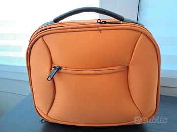 Beauty case arancione