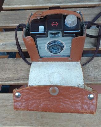 macchina fotografica Kodak anni 60
