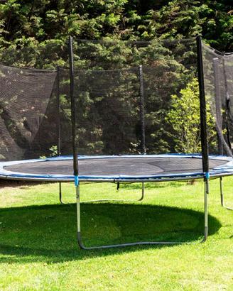 Trampolino elastico