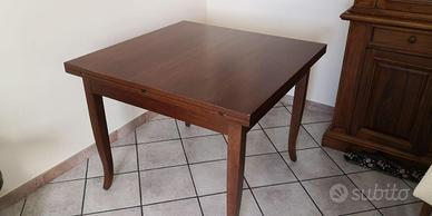 Tavolo allungabile a libro 90x90cm a 180x90