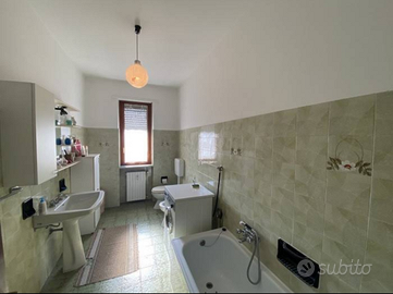 Appartamento 89m2 3 locali 2 piano