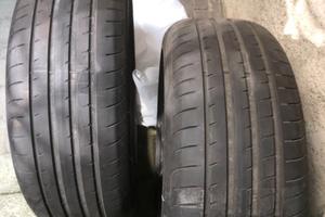 2 GoodYear estive Eagle F1 225/45R19