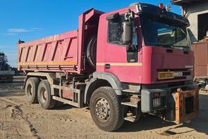 AUTOCARRO IVECO MAGIRUS 380E 44H/80 CON CASSONE RI