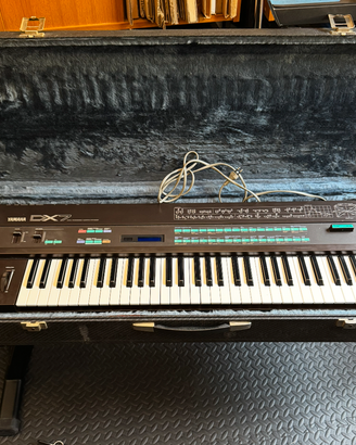 Synth Yamaha DX7 - modifica Grey Matter E!  TOP