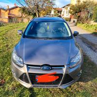ford focus 3a serie 2011 con Motore Nuovo