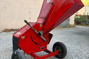 Biotrituratore Cippatore Caravaggi BIO 150 x tratt