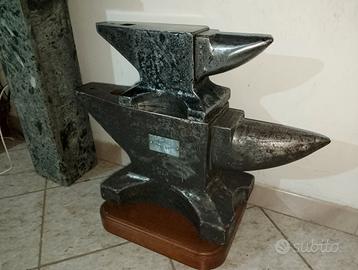 Incudine  Sovietico Urss Cm.40 Kg, 26 /100