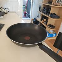 padella Tefal wok 28cm per cucinare