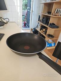 padella Tefal wok 28cm per cucinare