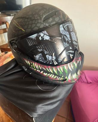 Casco ruroc toxin