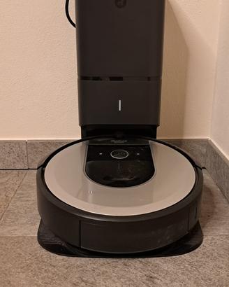 Roomba i7+