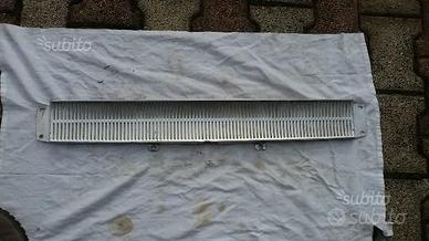 Fiat 850 spider griglia posteriore + deflettore