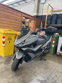 Kymco Xciting 400 is