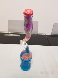 Bottiglia coca cola collo attorcigliato-blu