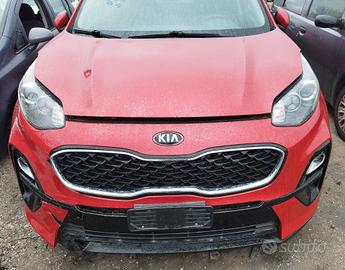 Kia Sportage 4°serie ricambi di carrozzeria e mecc