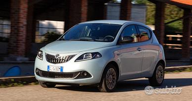 Musata e porte lancia ypsilon hybrid