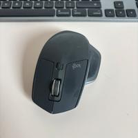 Tastiera Mx Keys per Mac e Mouse Mx Master 2