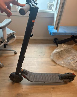 Monopattino Ninebot ES2
