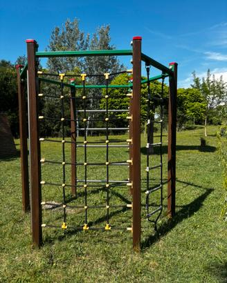 Palestra esagonale per bambini