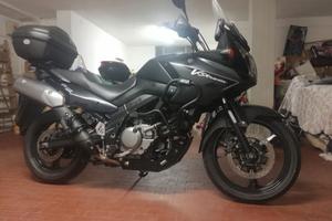 SUZUKI V-STROM 650DL
