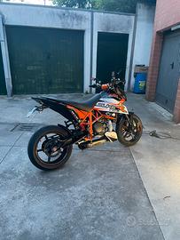 KTM DUKE 690r 2011