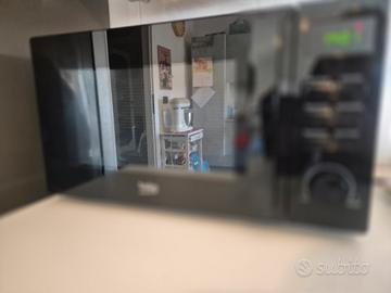 microonde Beko nero