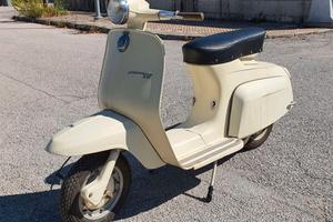 Innocenti Lambretta J50