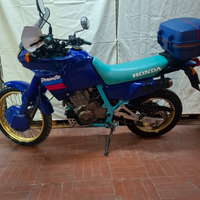 Honda NX 650 dominator