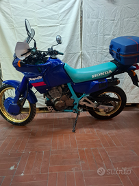 Honda NX 650 dominator