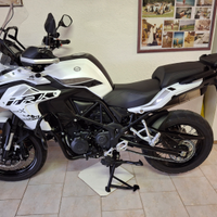 Benelli Trk 502 x