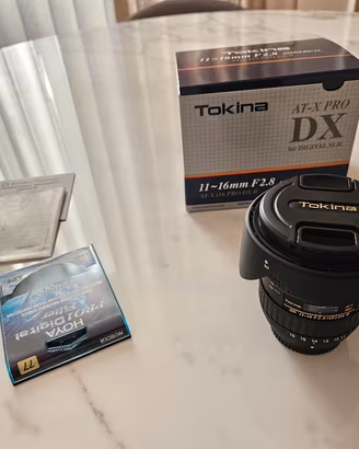 Tokina 11-16 mm f/2.8 PRO DX II Nikon + Hoya 77 mm