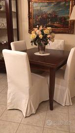 Tavolo completo di sedie